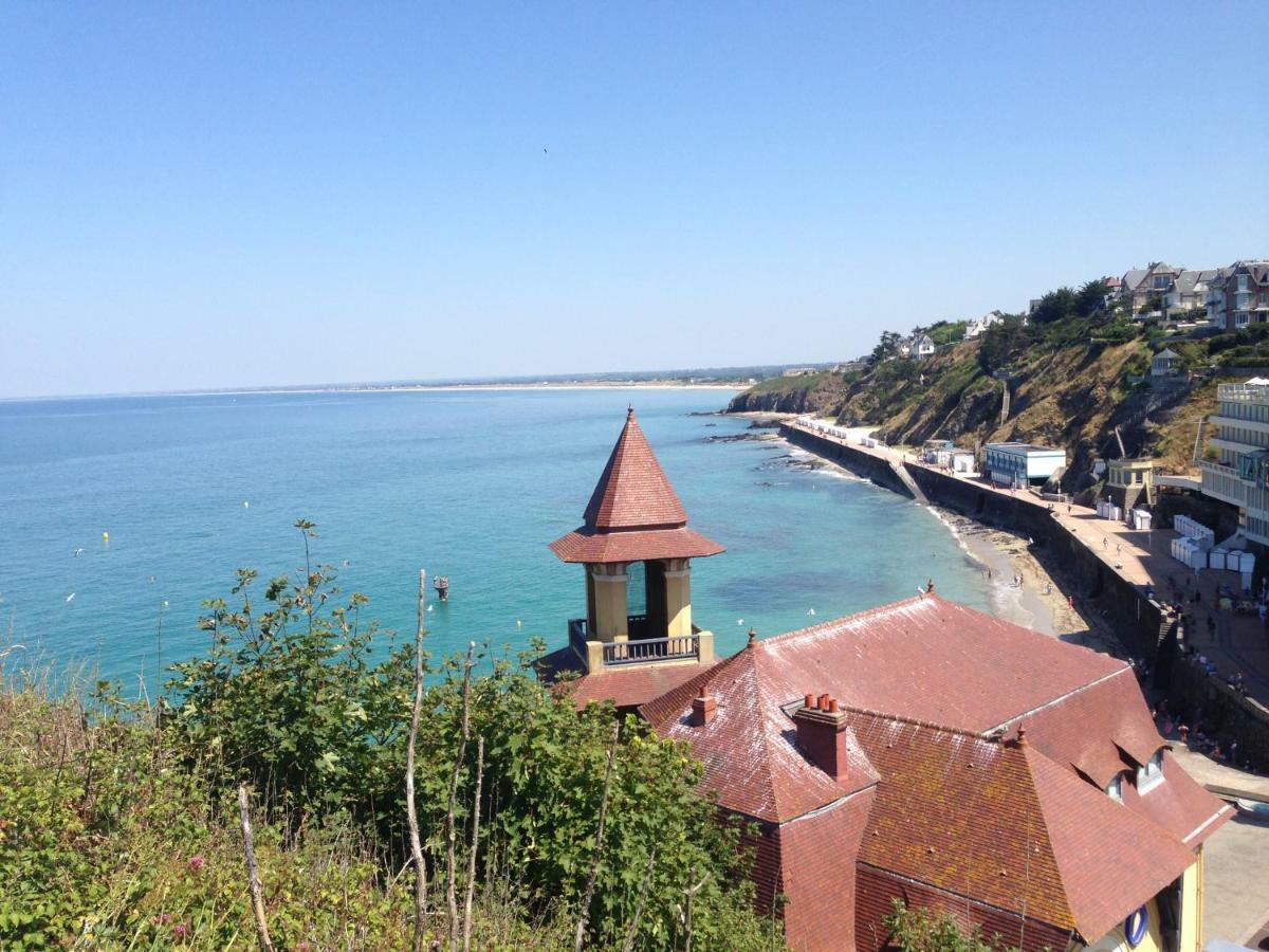 Le Platgousset Apartment Granville Bagian luar foto