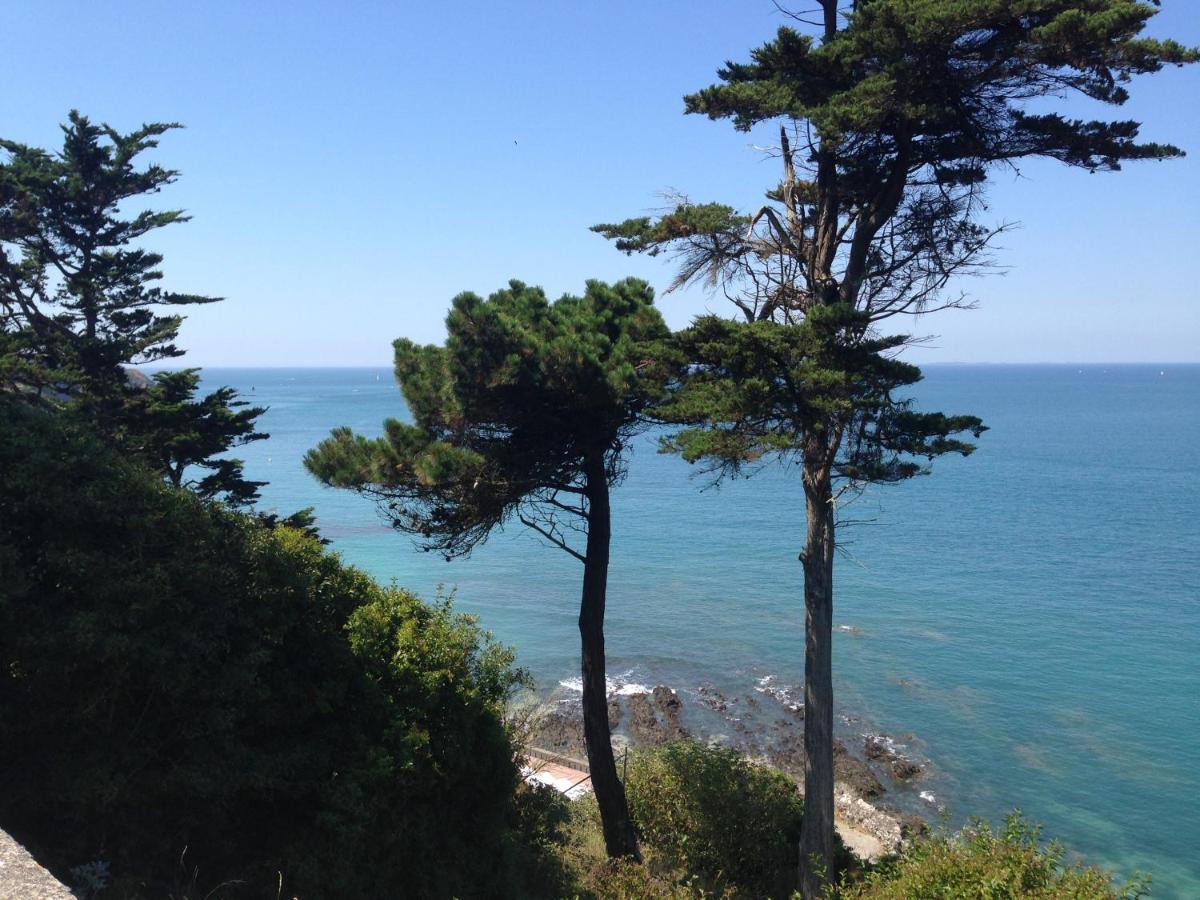 Le Platgousset Apartment Granville Bagian luar foto